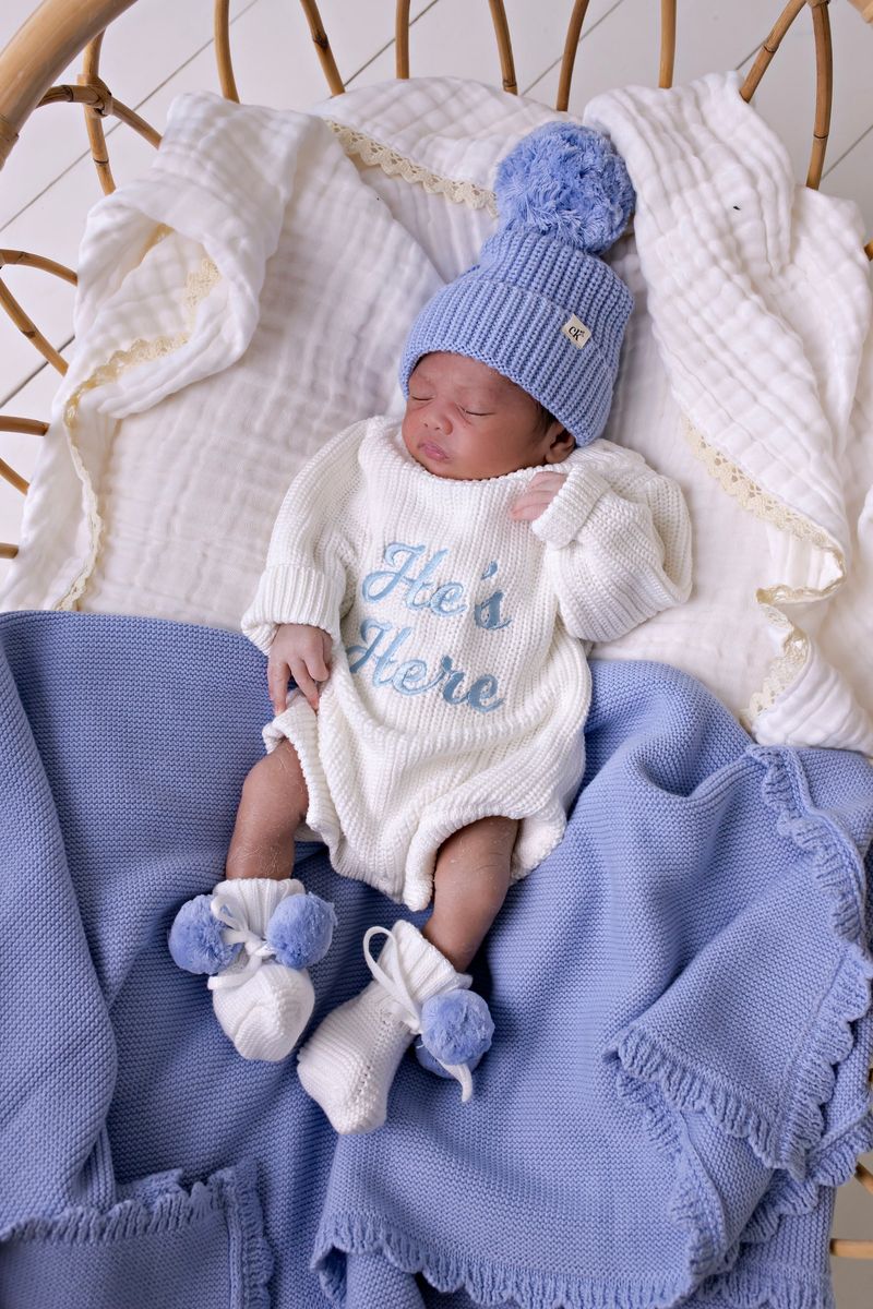 "He's Here" Chunky Knit Romper - Snow (NB)