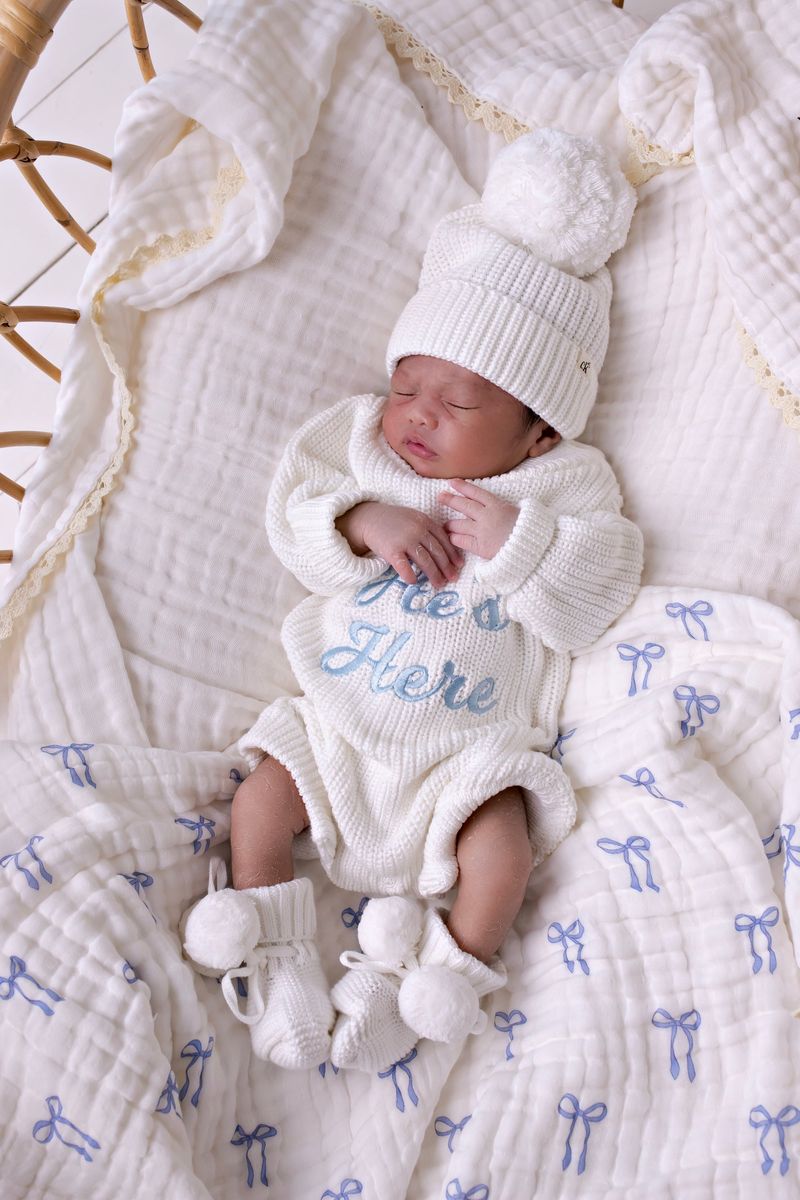 "He's Here" Chunky Knit Romper - Snow (NB)