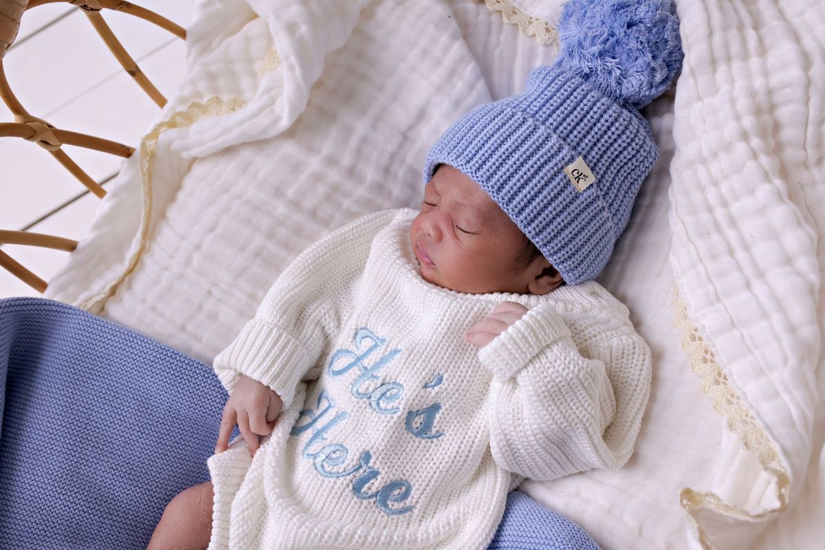 "He's Here" Chunky Knit Romper - Snow (NB)