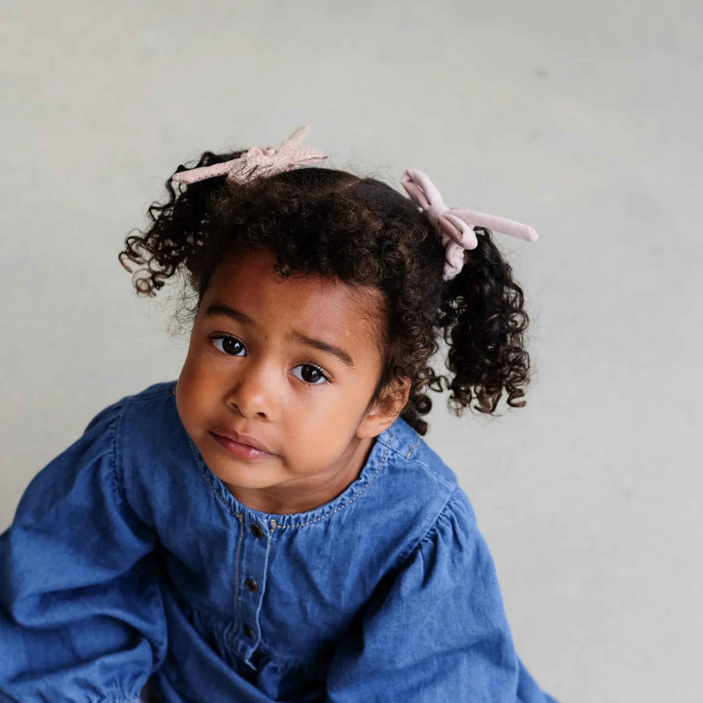 Pretty Bow Scrunchie - Swanlake