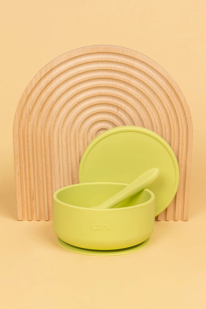 Silicone Suction Bowl w Lid & Spoon - Apple