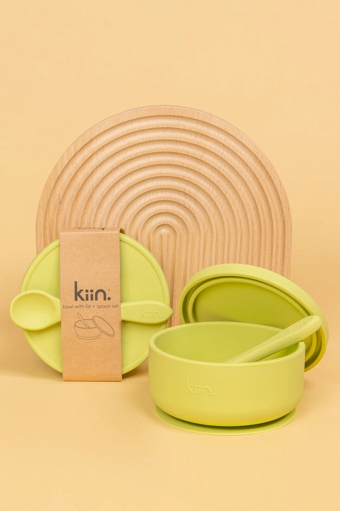 Silicone Suction Bowl w Lid & Spoon - Apple