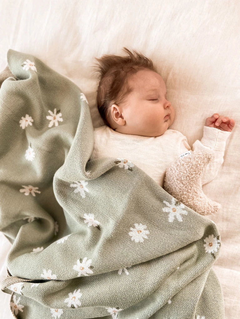 Daisy Blanket in Thyme