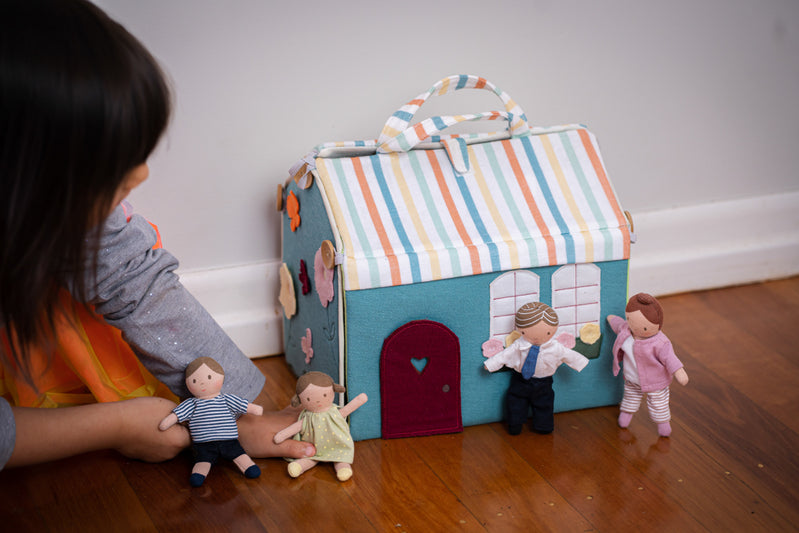 Tiny Doll Family of 4