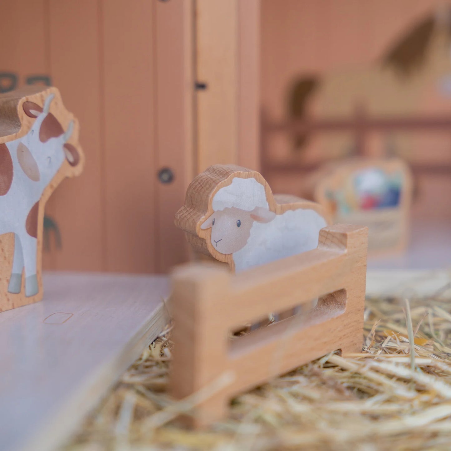 Little Farm Dolls Barn Play House