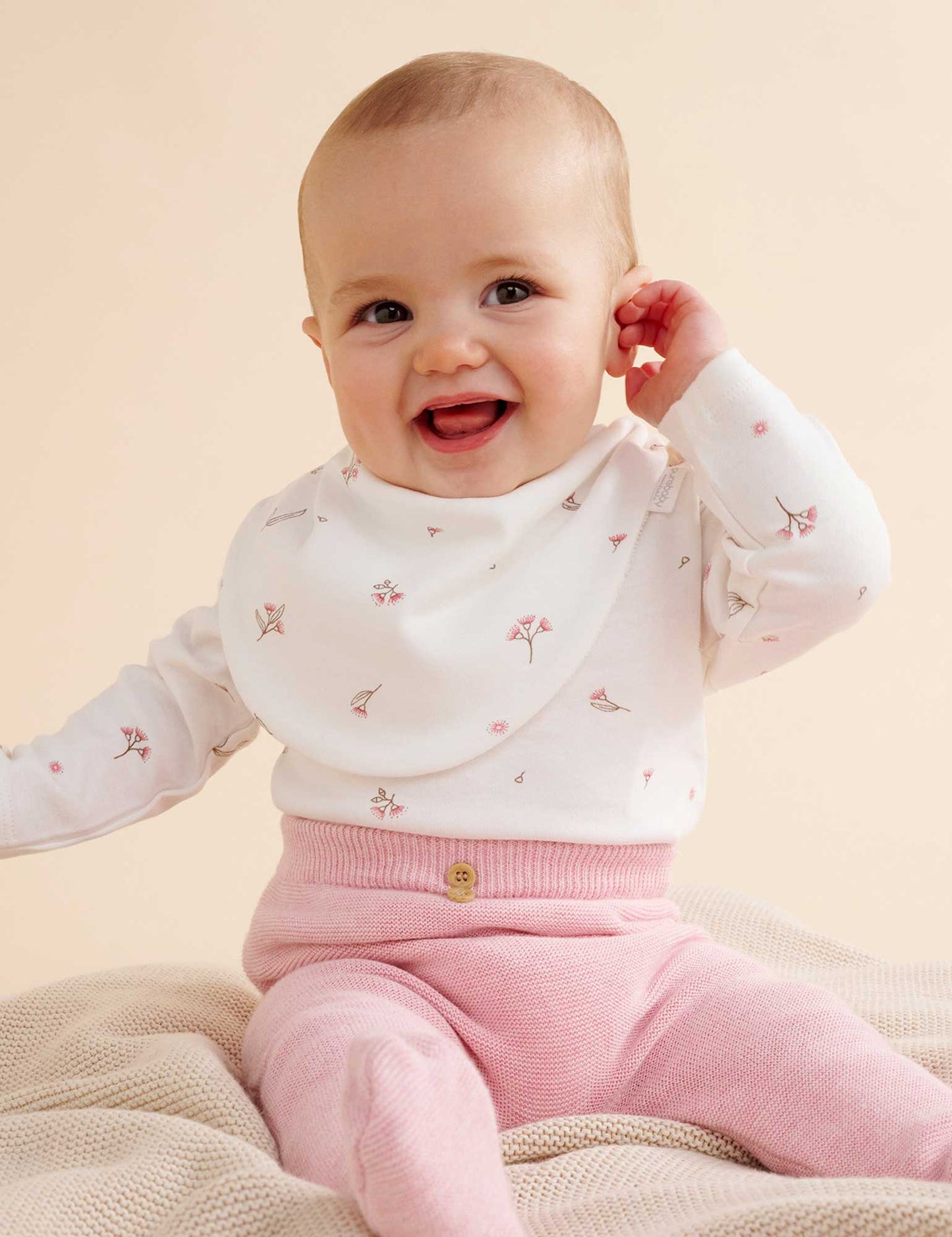 Essential Dribble Bib - Vanilla/Blossom Pink