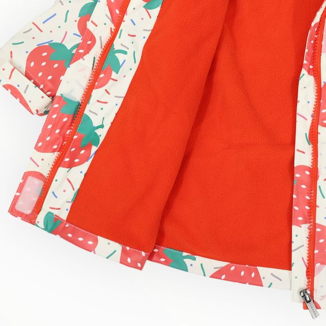 Raincoat Strawberries & Sprinkles - Cream