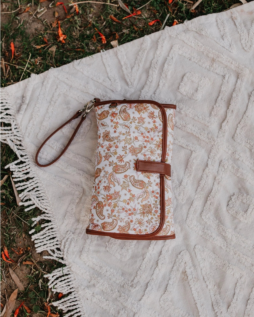 OIOI Change Mat Clutch - Peach Paisley/Tan