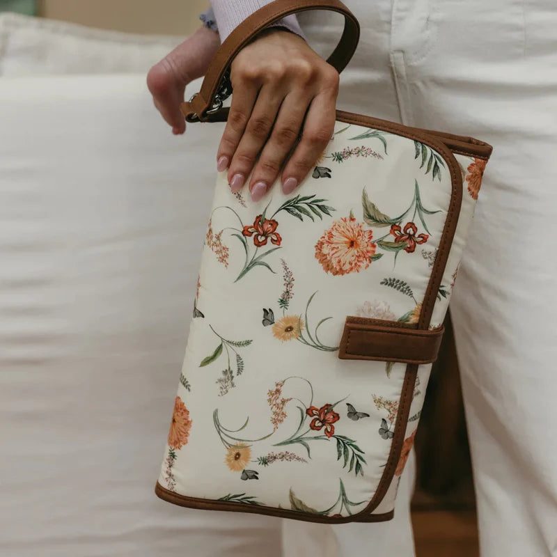 OIOI Change Mat Clutch - Wildflower