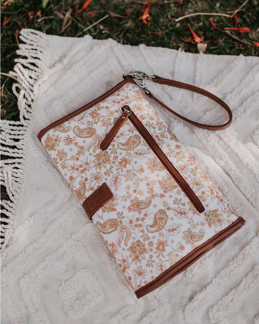 OIOI Change Mat Clutch - Peach Paisley/Tan