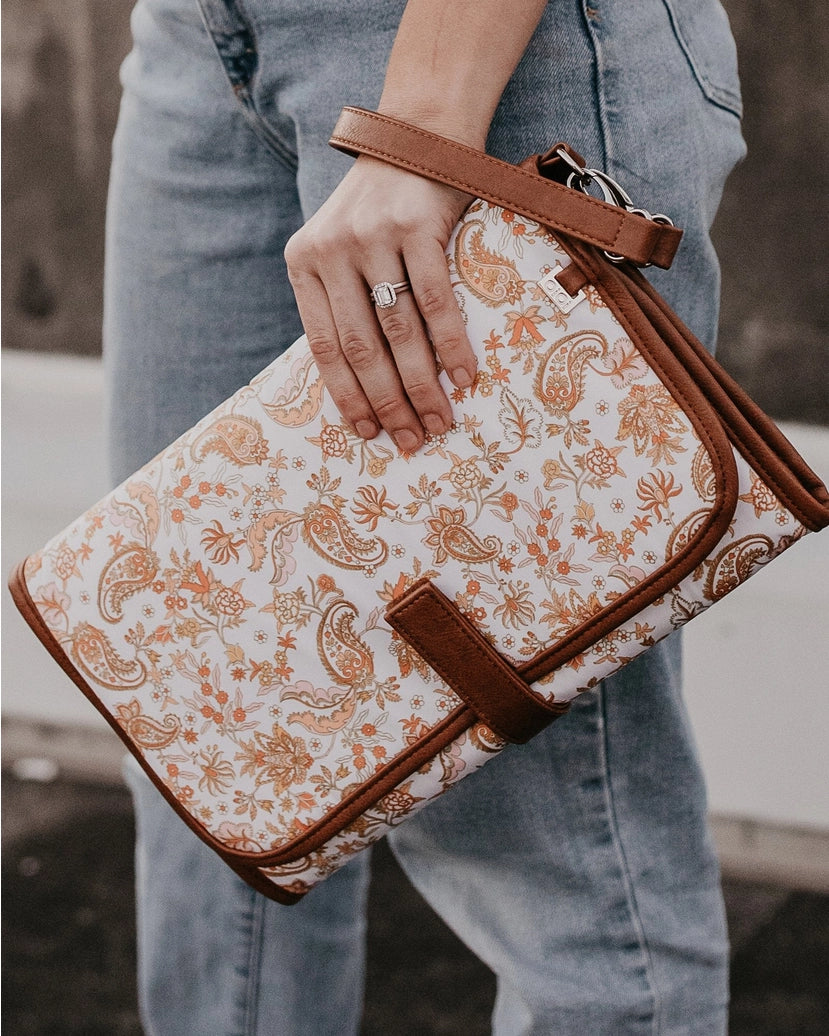 OIOI Change Mat Clutch - Peach Paisley/Tan