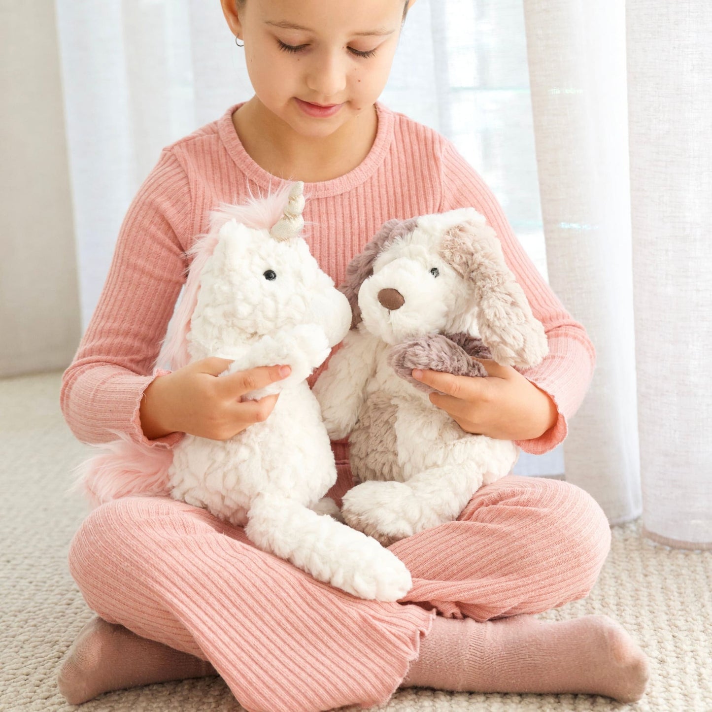 Putty Cream Unicorn 28cm