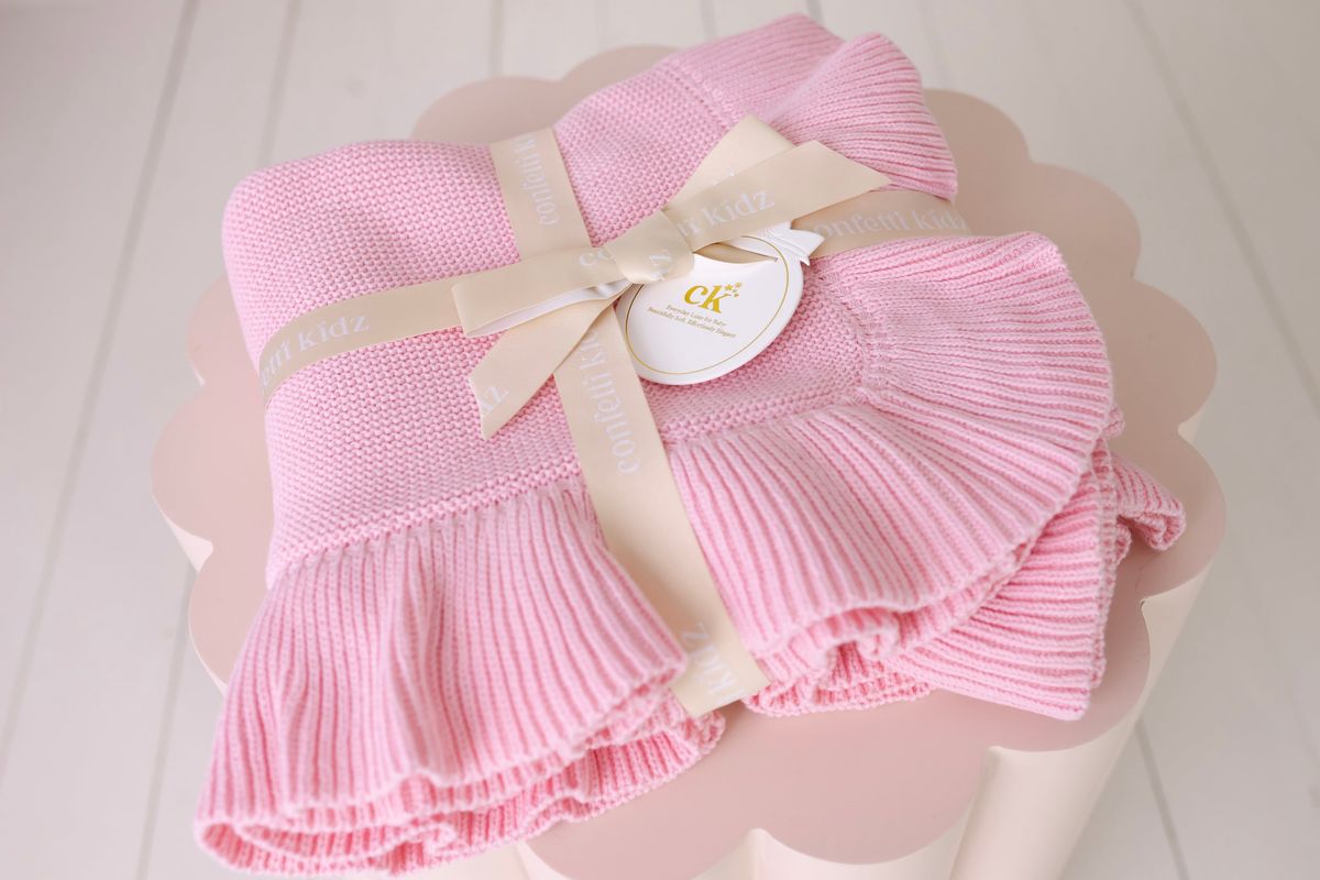 Frilly Knit Blanket - Cotton Candy