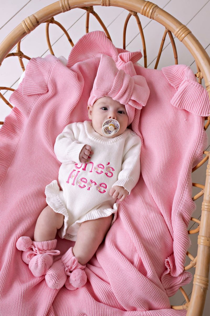 Frilly Knit Blanket - Cotton Candy