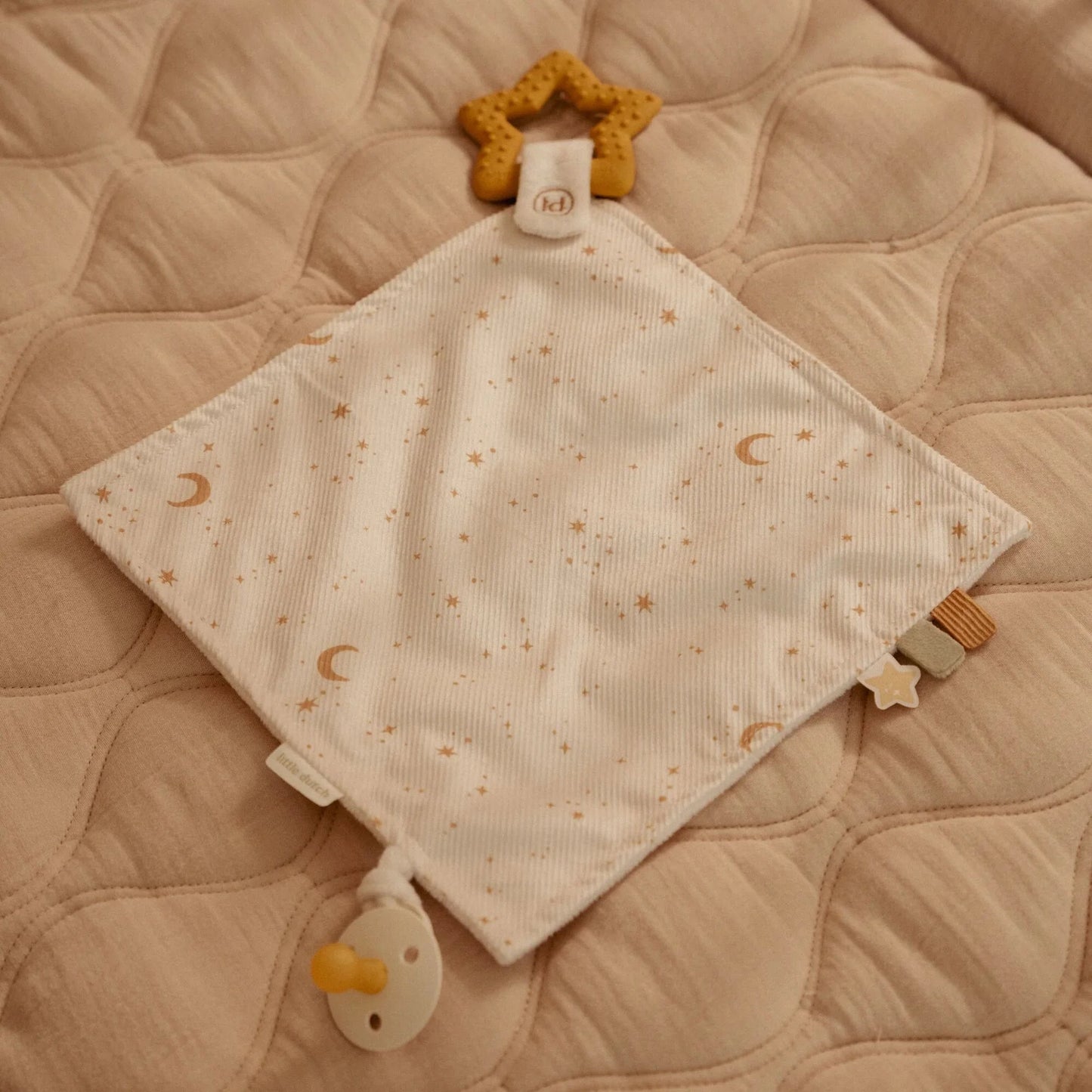 Little Dutch Cuddle Cloth w/ Teething Ring