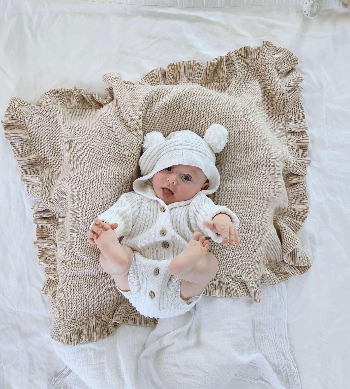 Ruffle Blanket - Biscuit