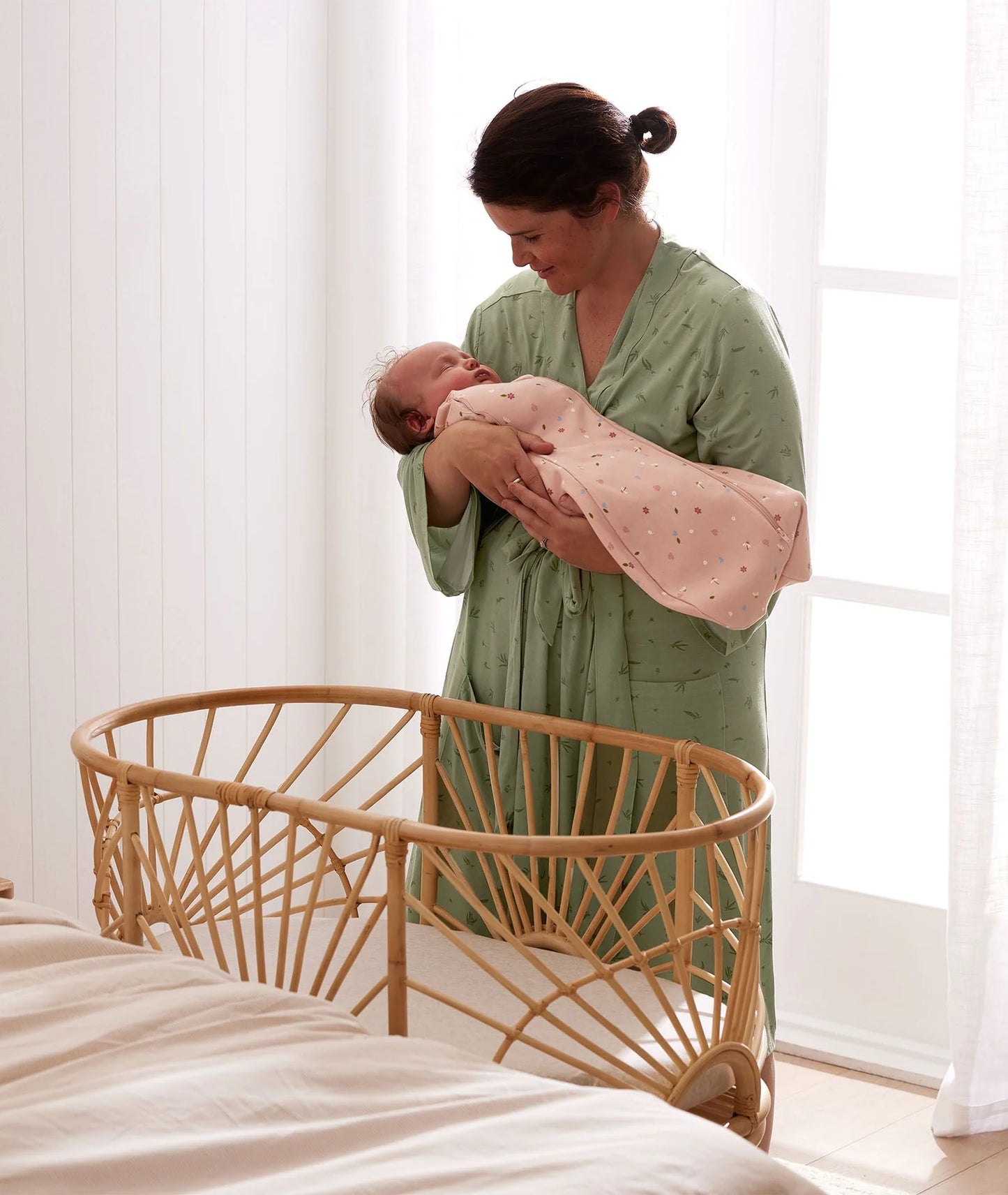 Cocoon Swaddle Bag 1.0 TOG -  Daisies