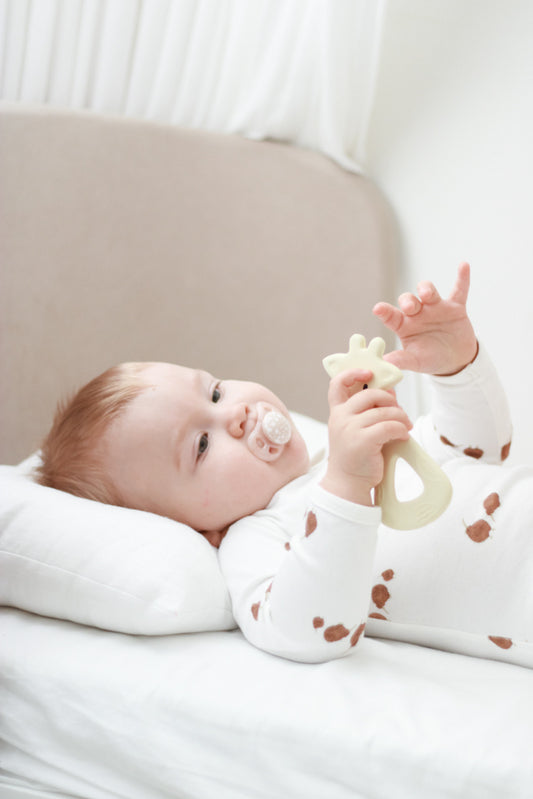 Tikiri Flat Teether - Giraffe