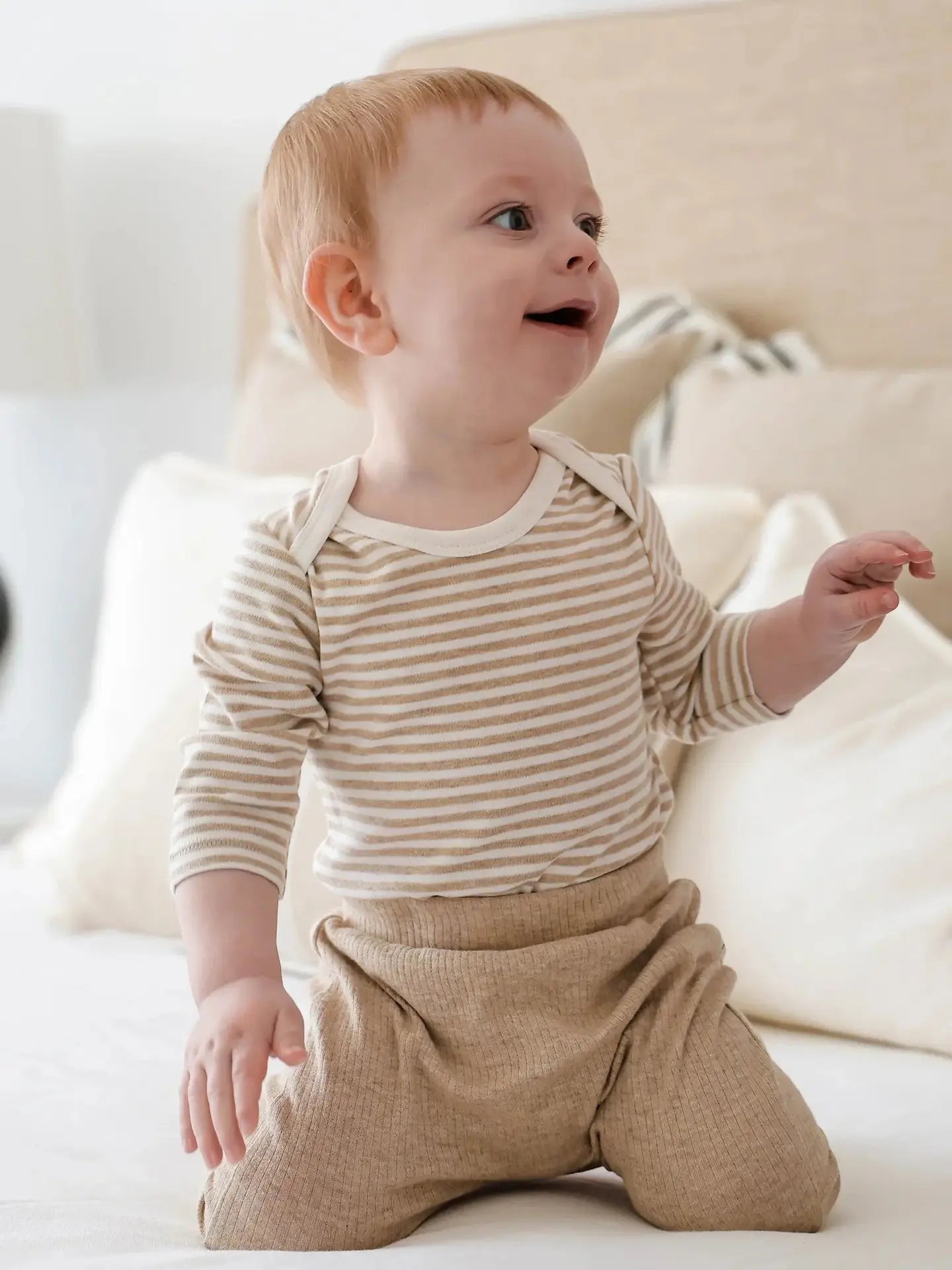 Organic Cotton Long Sleeve Bodysuit - Oat Stripes
