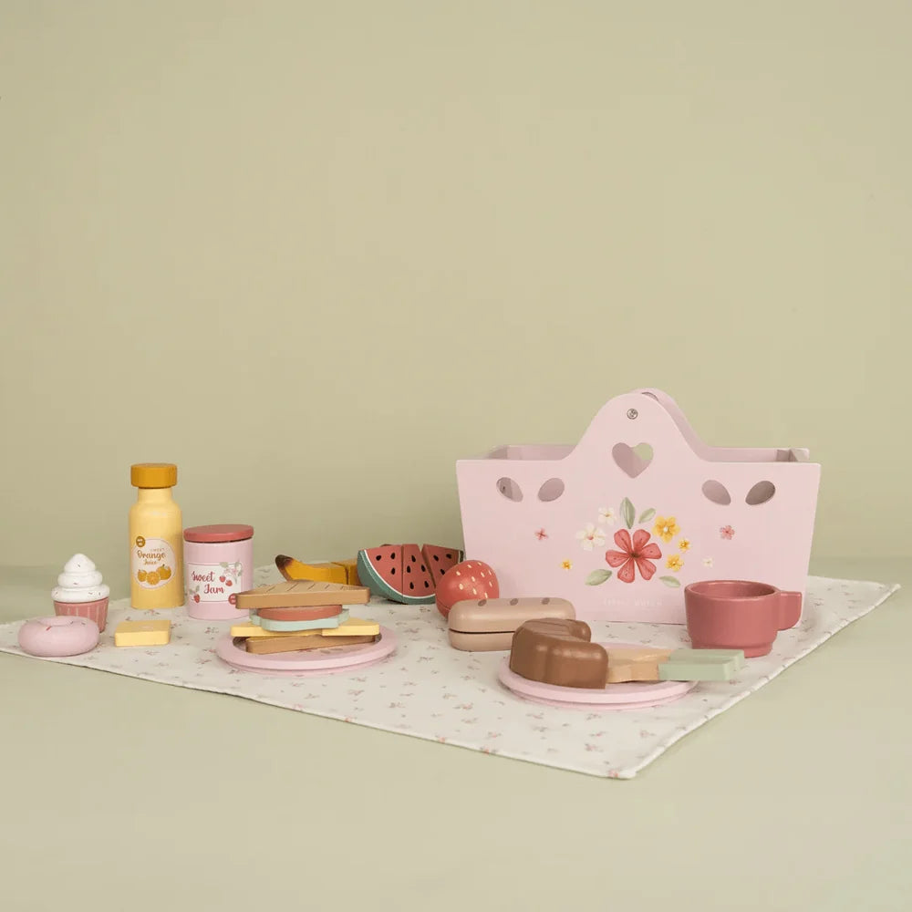 Little Dutch Wooden Picnic Play Set