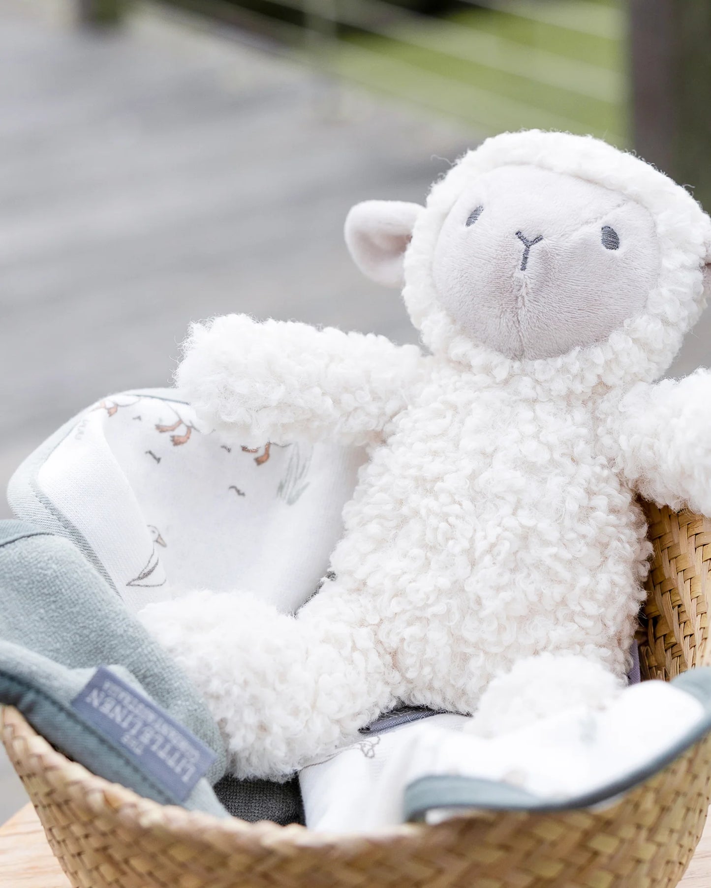 Soft Plush Toy & Face Washers - Farmyard Lamb