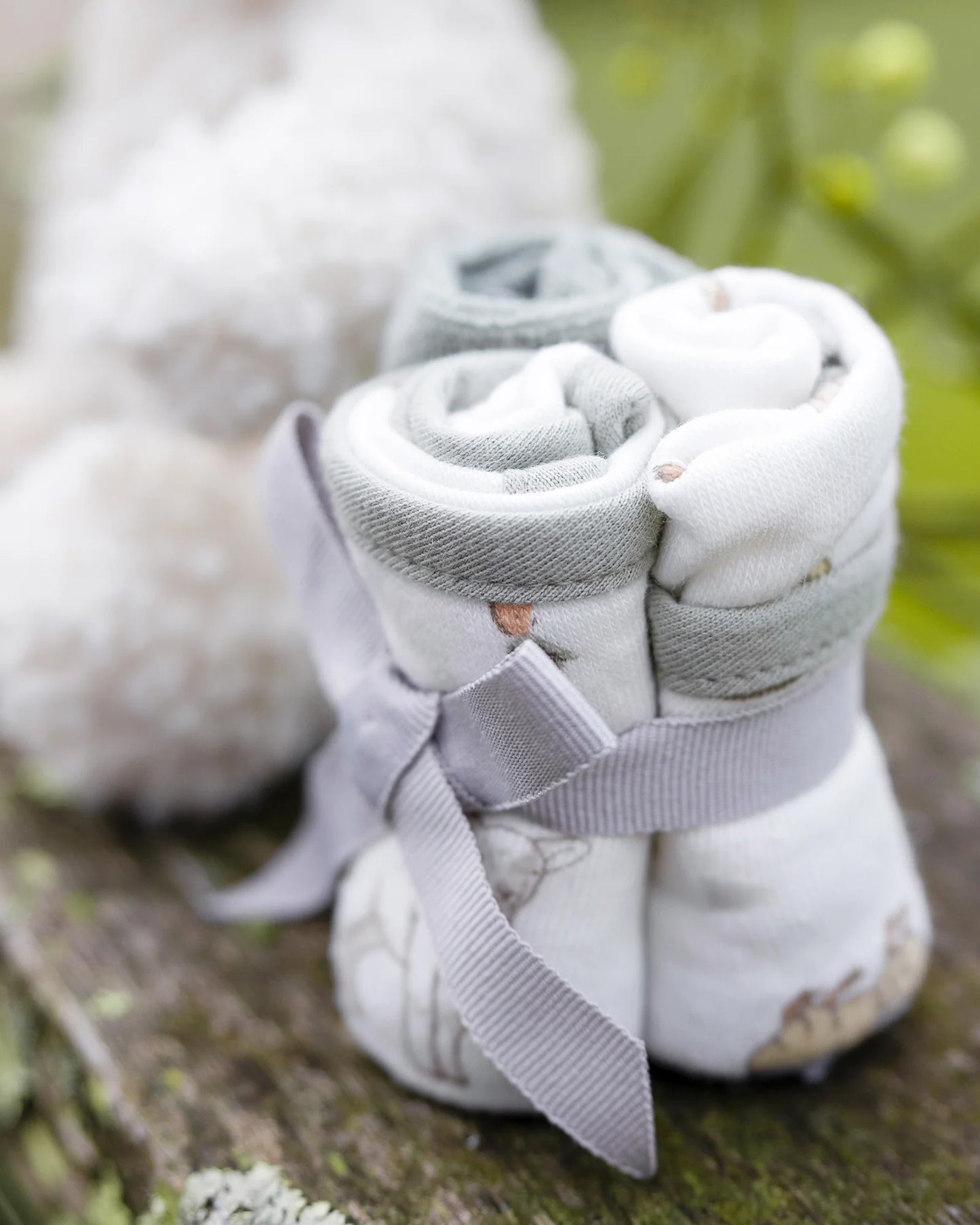 Soft Plush Toy & Face Washers - Farmyard Lamb