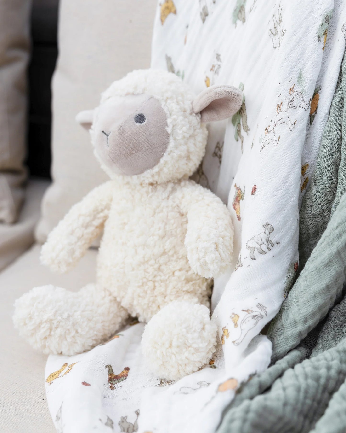 Muslin Wraps 3 Pack - Farmyard Lamb