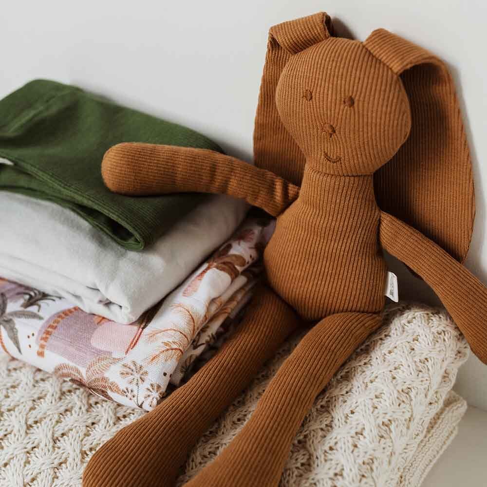 Snuggle Bunny - Bronze