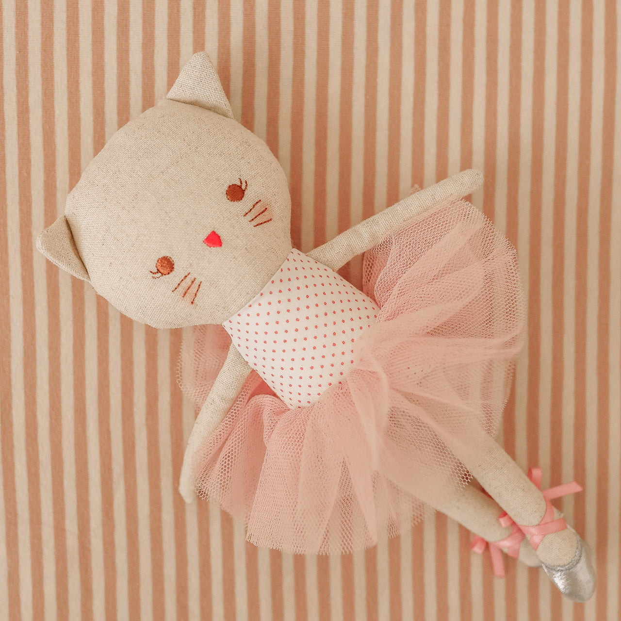 Odette Kitty Ballerina 25cm - Spot Pink